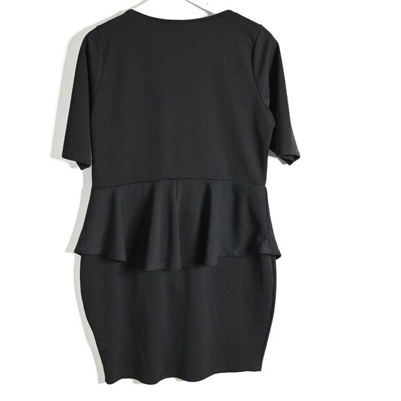 CHARLOTTE RUSSE Black V Neck Short Sleeve Criss Cross Dress - size 1X - Picture 5 of 10